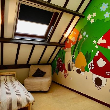De Strikker Bed & Breakfast Balen Екстериор снимка
